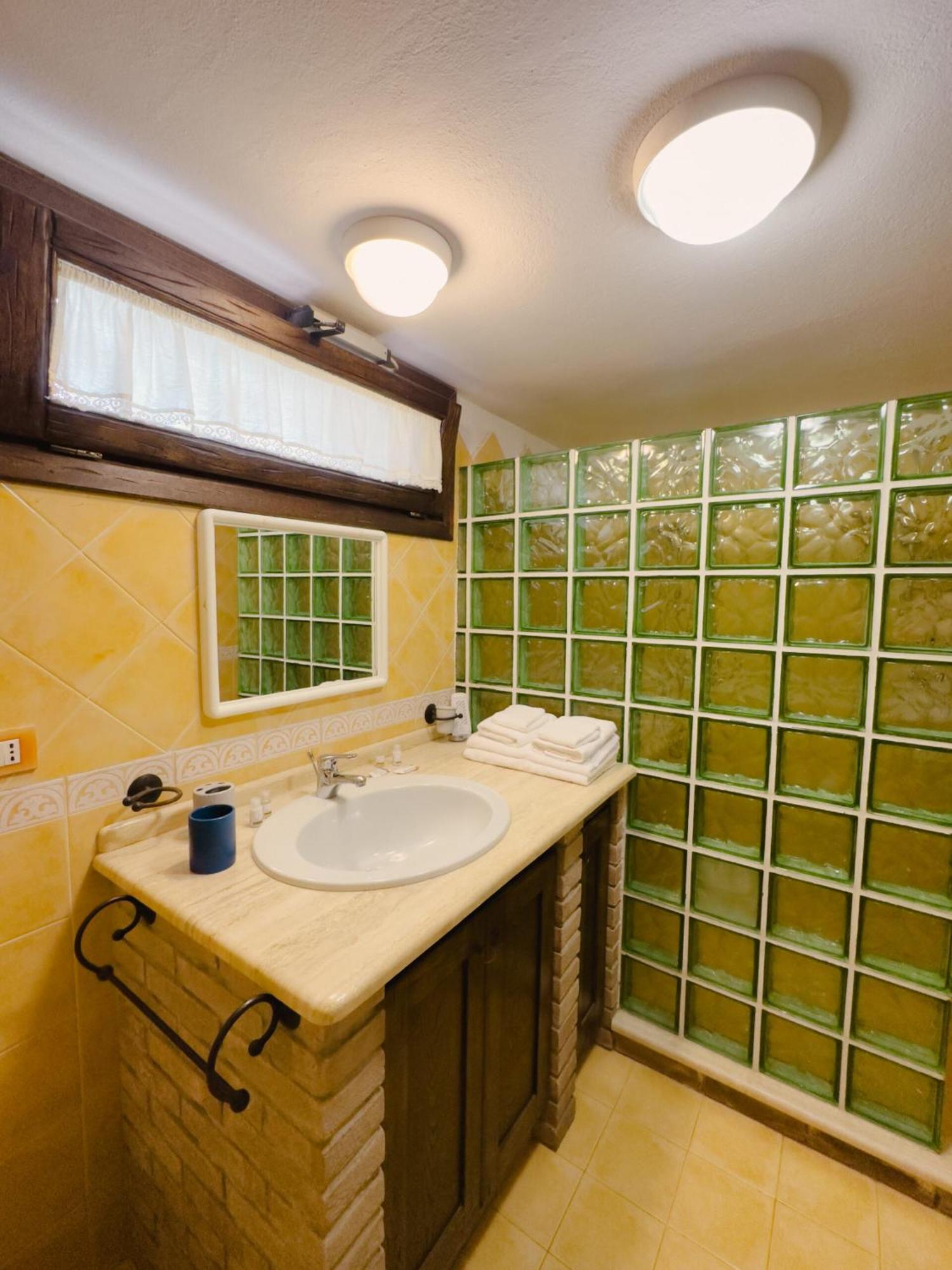 La Botte E Il Vino Rooms Capoterra Bilik gambar