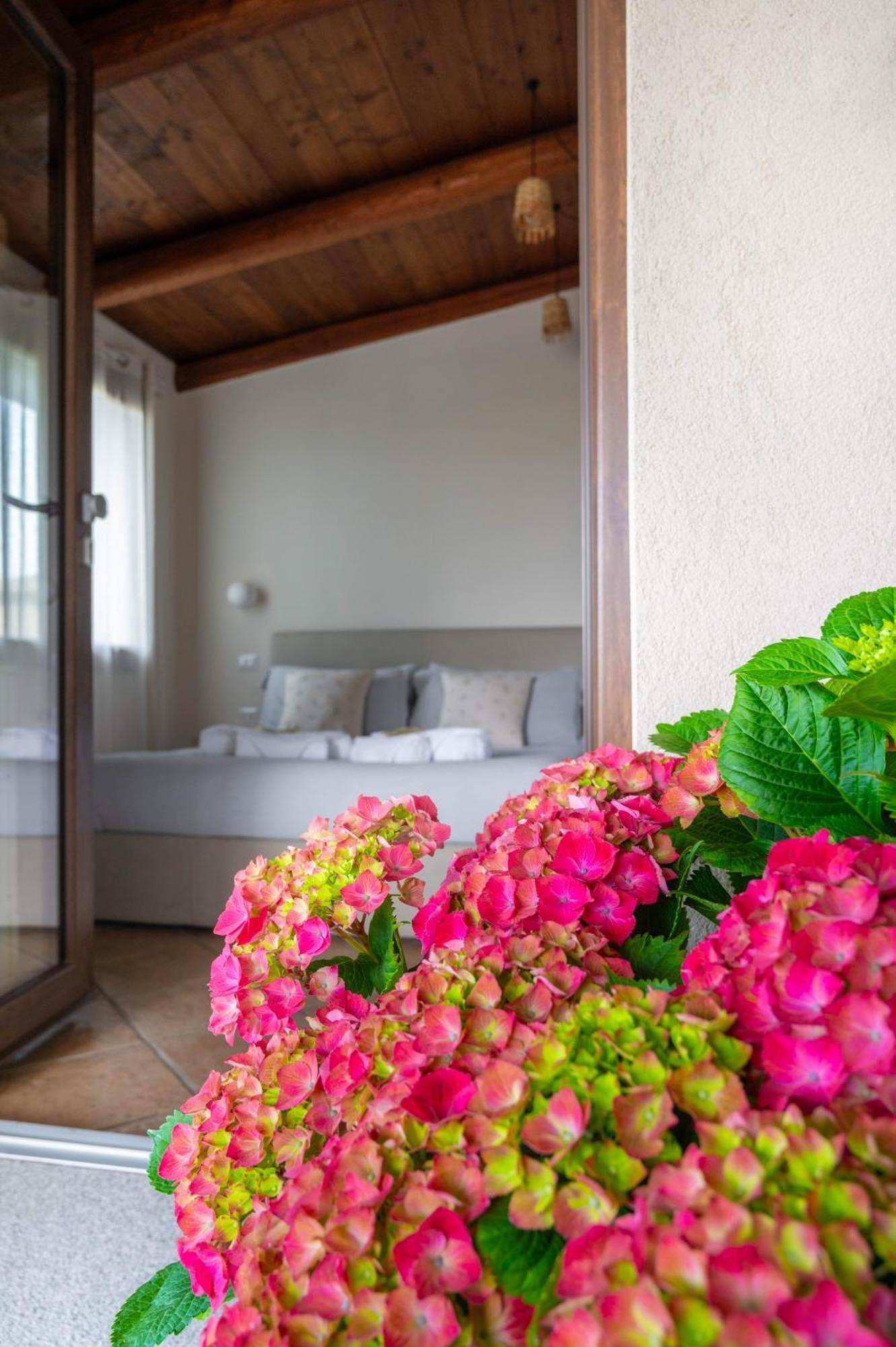 La Botte E Il Vino Rooms Capoterra Luaran gambar