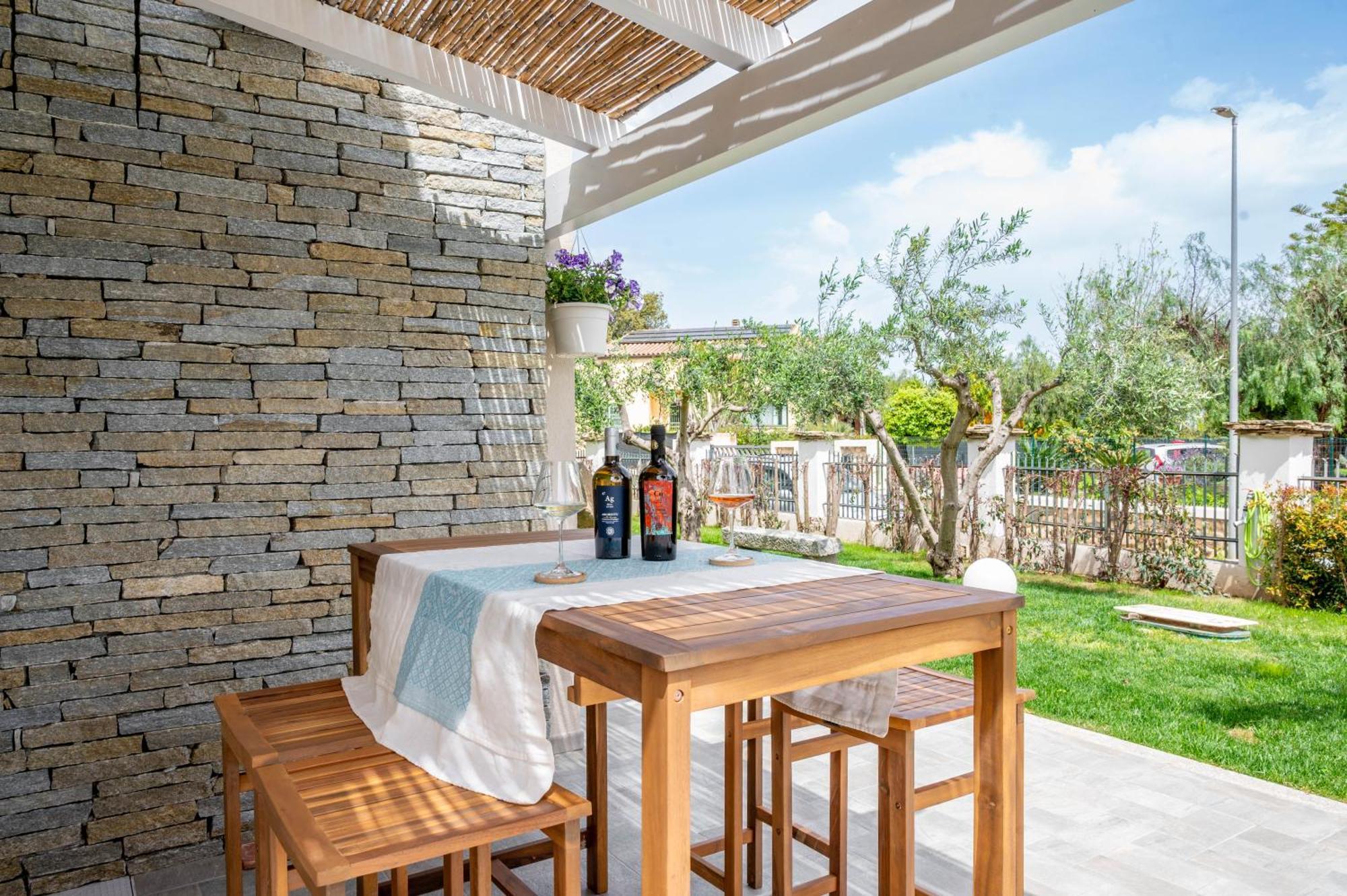 La Botte E Il Vino Rooms Capoterra Luaran gambar